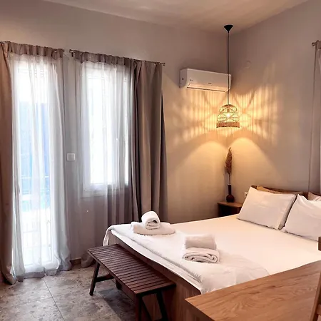 Inn Orfeas Luxury & Skopelos Town